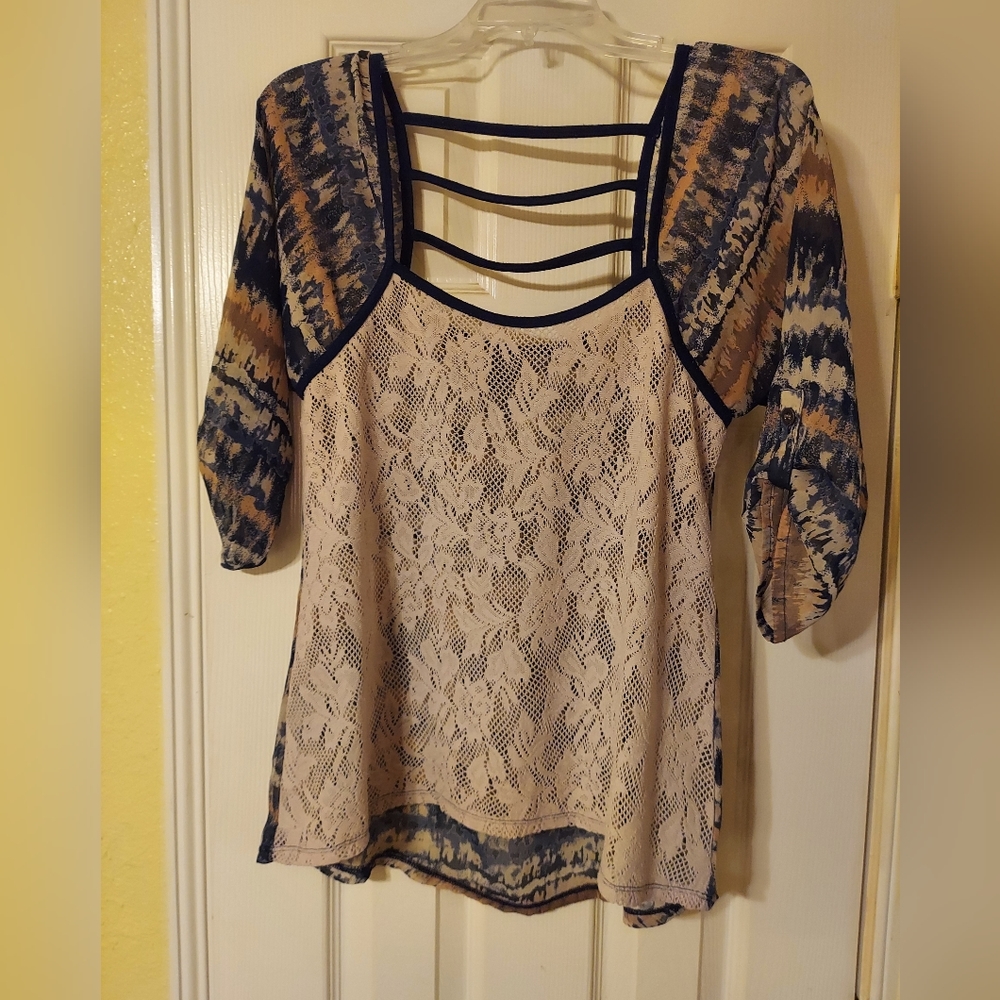 Women's blouse